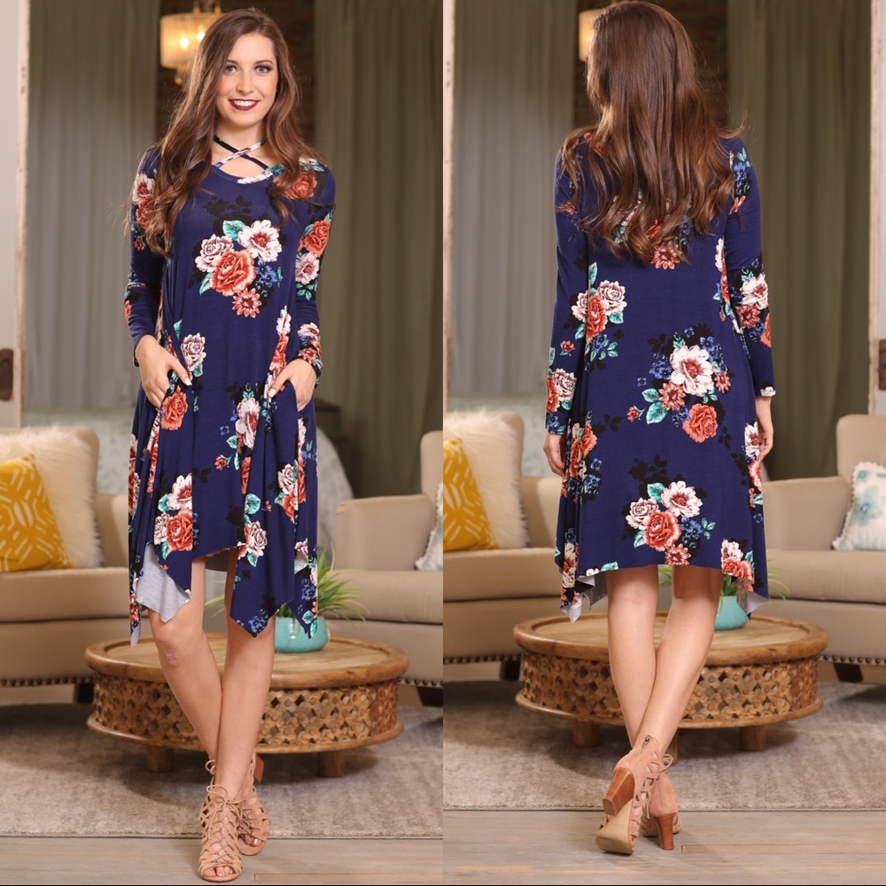 ✨LAST✨Navy Floral criss cross neck  dress - Picture 2 of 5